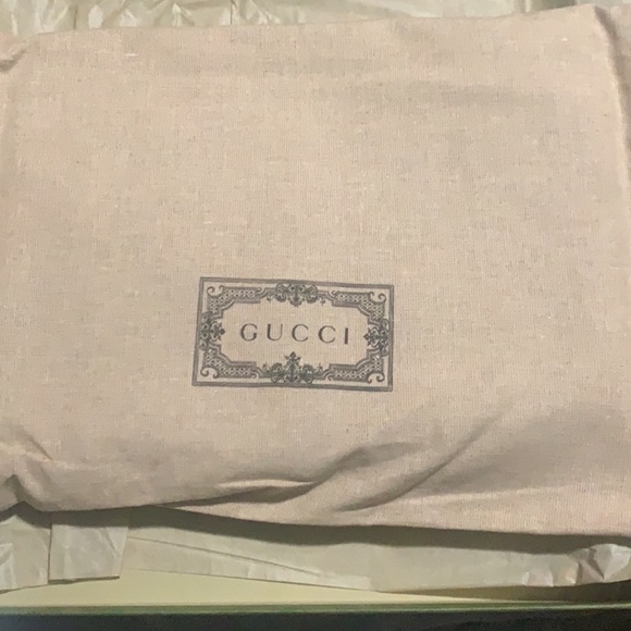 GUCCI Ophidia GG Supreme Pouch Clutch (Price Firm) - Picture 5 of 12